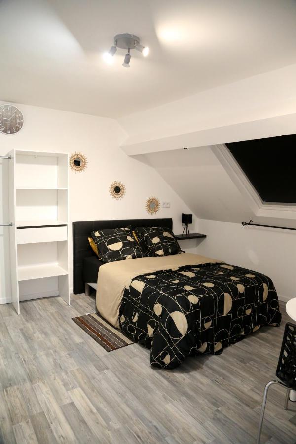 Jupiter Apartment แซ็ง-ก็องแต็ง ภายนอก รูปภาพ
